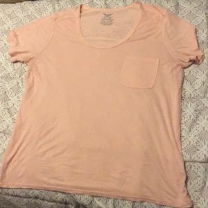👚4 for $25 Light Pink t shirt with pocket